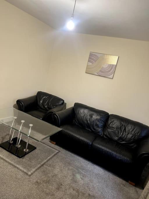 Spacious City Centre Home Near Hospital & M5 Устър Екстериор снимка